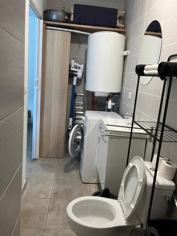 Studio Tout Equipe A La Nuitee Ou Plus,Proche Aeroport Bastia Lucciana  Kültér fotó